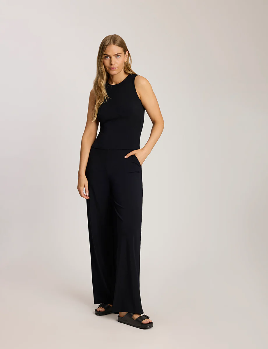 Butter Luxe Travel Shell - Image 3