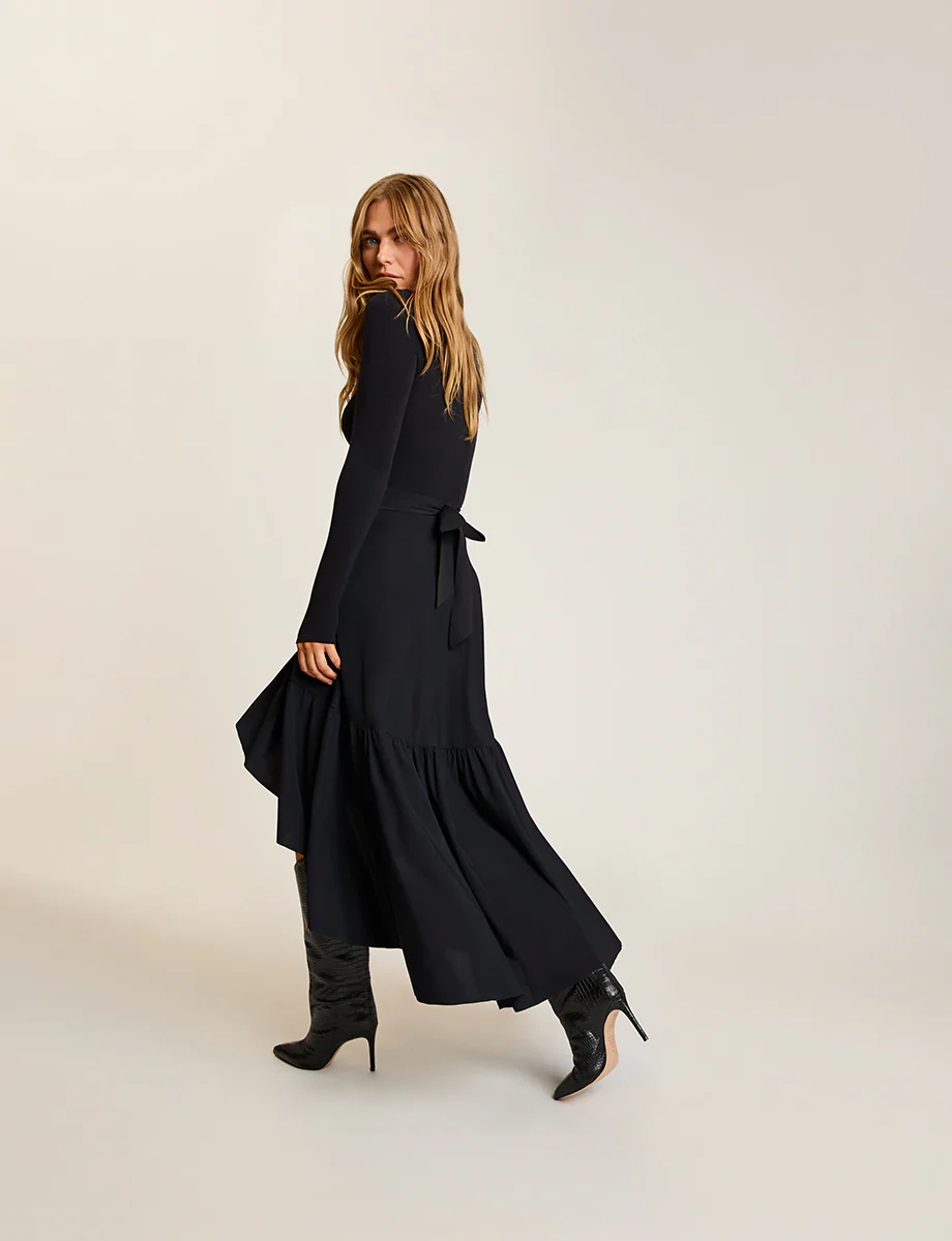Classic Convertible Cover-Up Skirt - Image 4